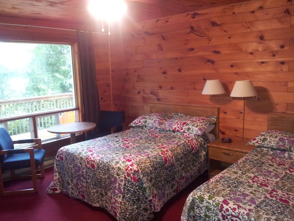Red Lodge Resort Little Current ห้อง รูปภาพ